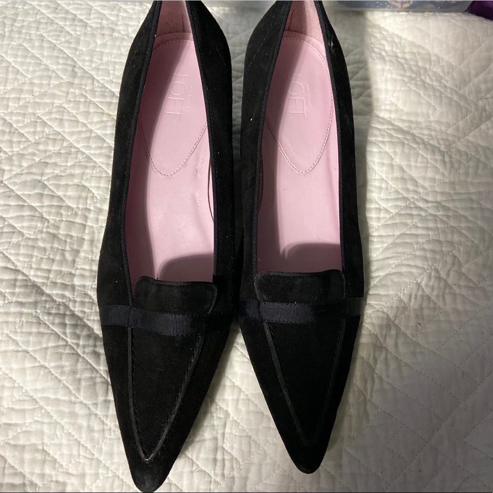 Ann Taylor Loft Black Suede Pointe Short Heel Shoes